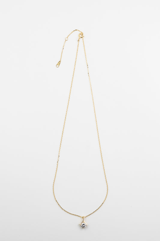 Solitaire Glow Swirl Necklace