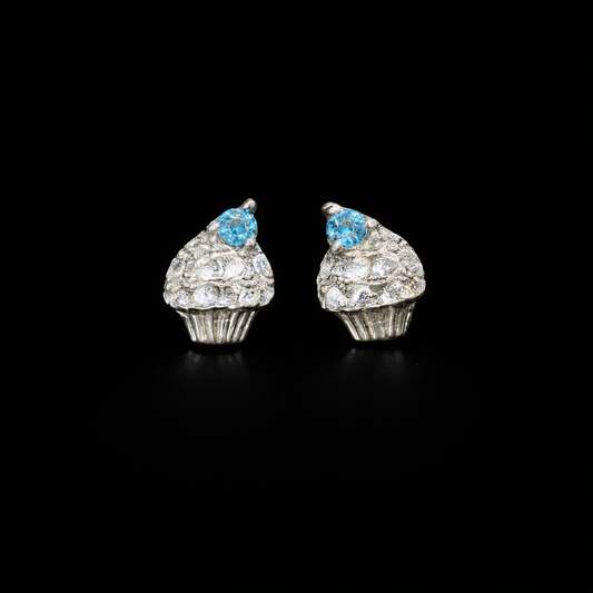 Sweet Scoop Stud Earrings