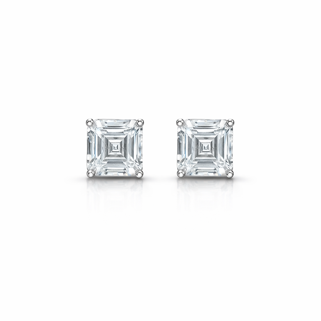 Minimal Luxe Solitaire Studs