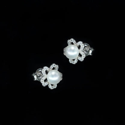 Flora Pearl Glow Studs