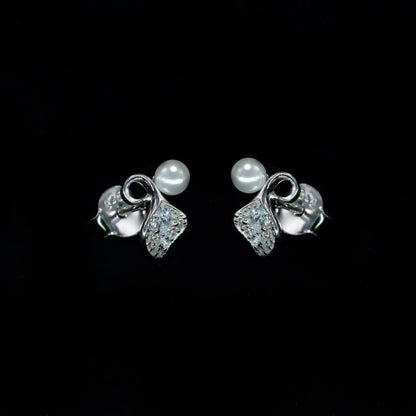 Pearl Leaf Spark Stud Earrings