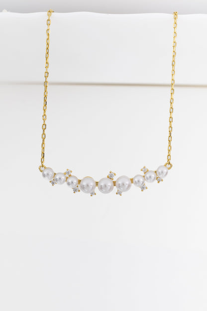 Pearl & Spark Curve Necklace