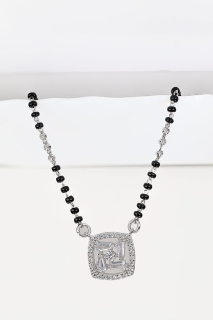 Square Mosaic Centre Solitaire Mangal Sutra
